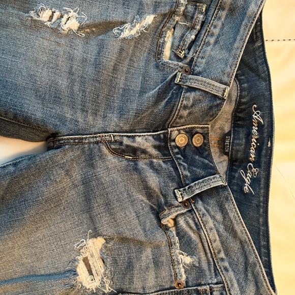 American Eagle Capri Jeans - Picture 3 of 4